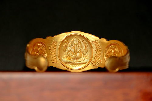 泰國佛牌 阿贊初 2546 澤度金法鐲