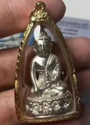 泰國佛牌 種類、寓意與正牌辨識